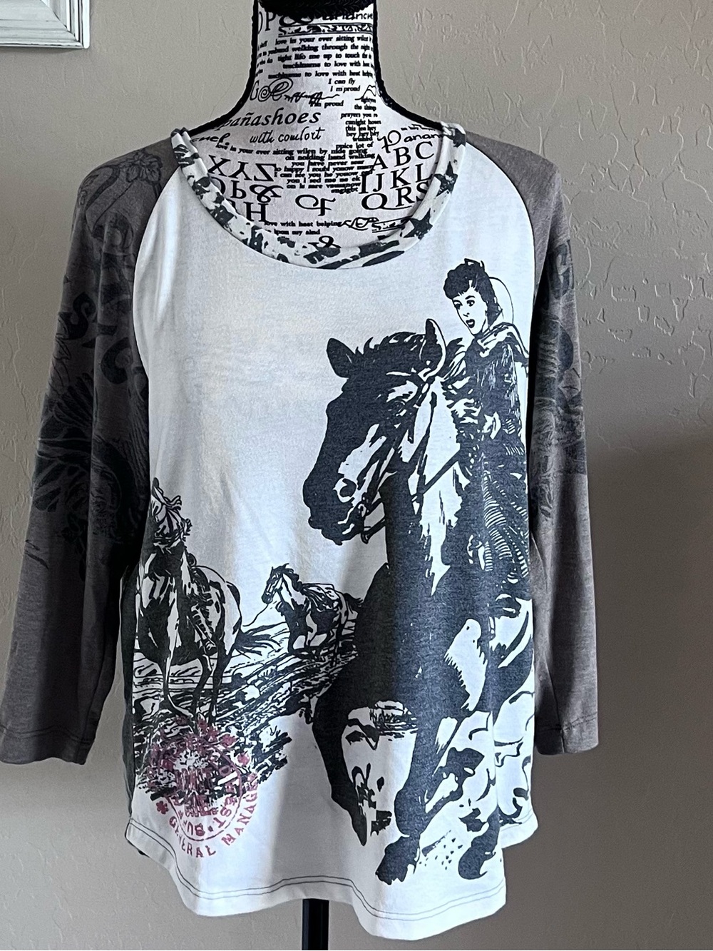 White & Gray Graphic 3/4  Sleeve Tee - Western Horse Print